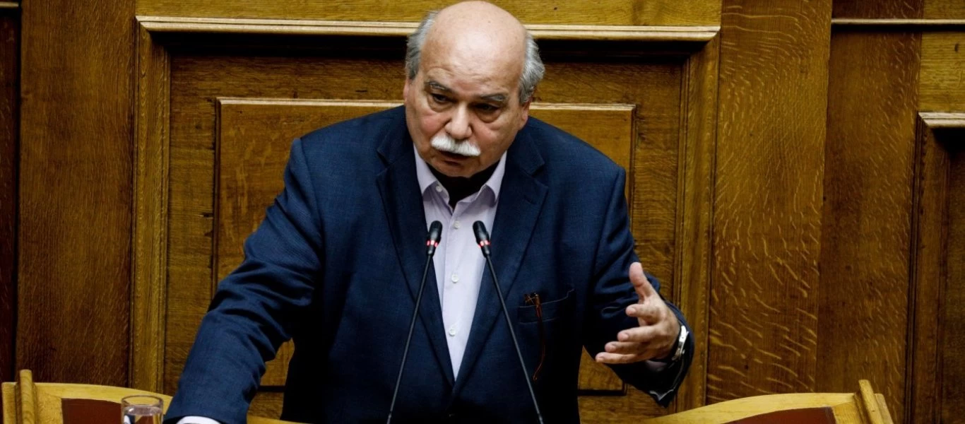 Ν.Βούτσης για Κ.Μητσοτάκη: «Πρωθυπουργός περιορισμένης ευθύνης που αποποιείται τις ευθύνες του»